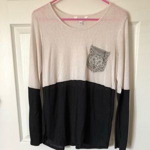 Charming Charlie’s soft top with pocket